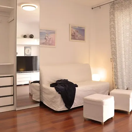 Terrace With Sea View - Free Pool Apartment *